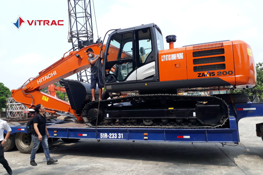 Giao máy đào bánh xích HITACHI ZX200 tới CÔNG TY TNHH KHAI THÁC KHOÁNG SẢN MINH PHONG